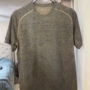 Metal Vent Tech Short-Sleeve Shirt